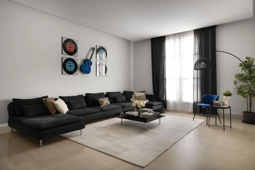 3 - Bedroom Apartment Rijád